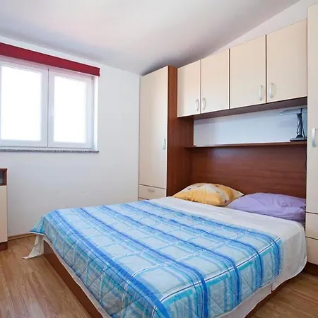 Leona Appartement Betina (Sibenik-Knin)
