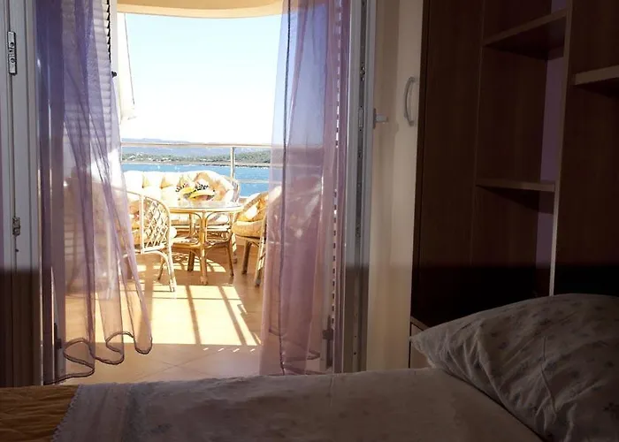 Leona Betina (Sibenik-Knin)